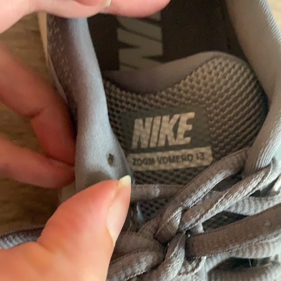 EUC Nike Gray Zoom Vomero 13 - Picture 10 of 14